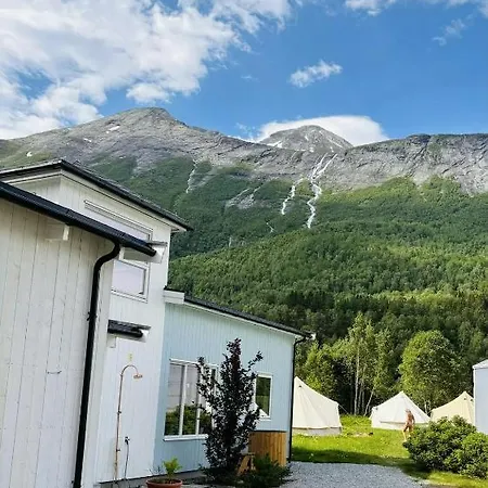 Glamping And Retreat - Telt 2 Vakker Glampingplass Med Landlig -midt I Ren Og Gronn *